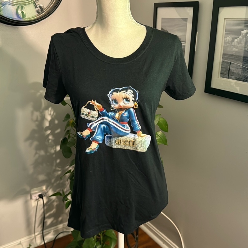 Betty boop black tshirt size large fitted